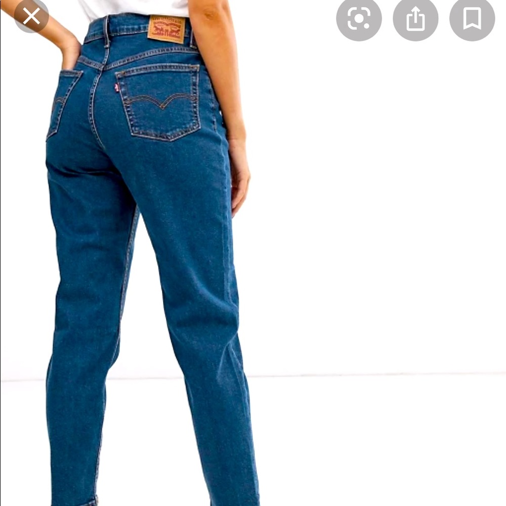 Levi’s Mom Jeans